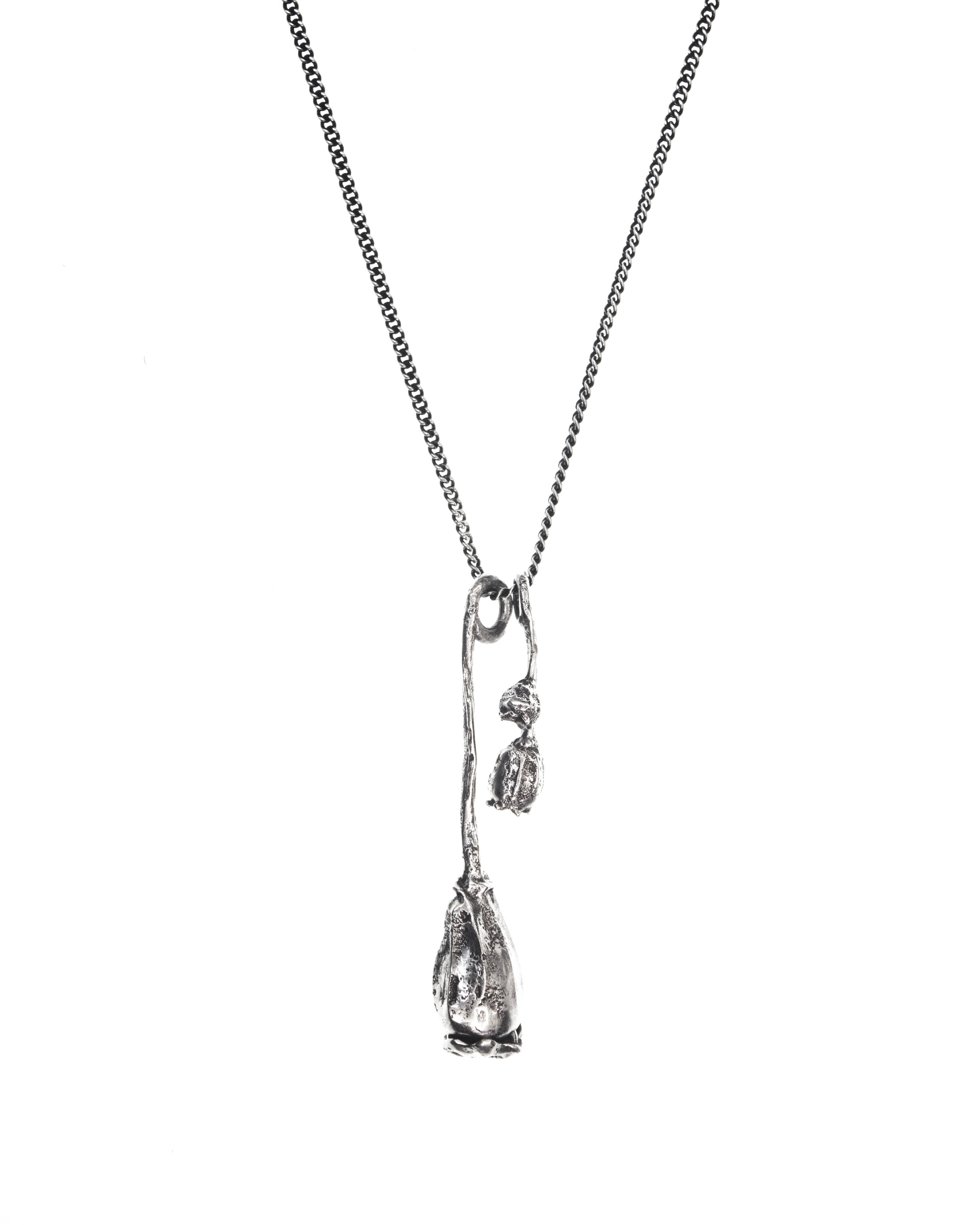 Silverpoppy Necklace