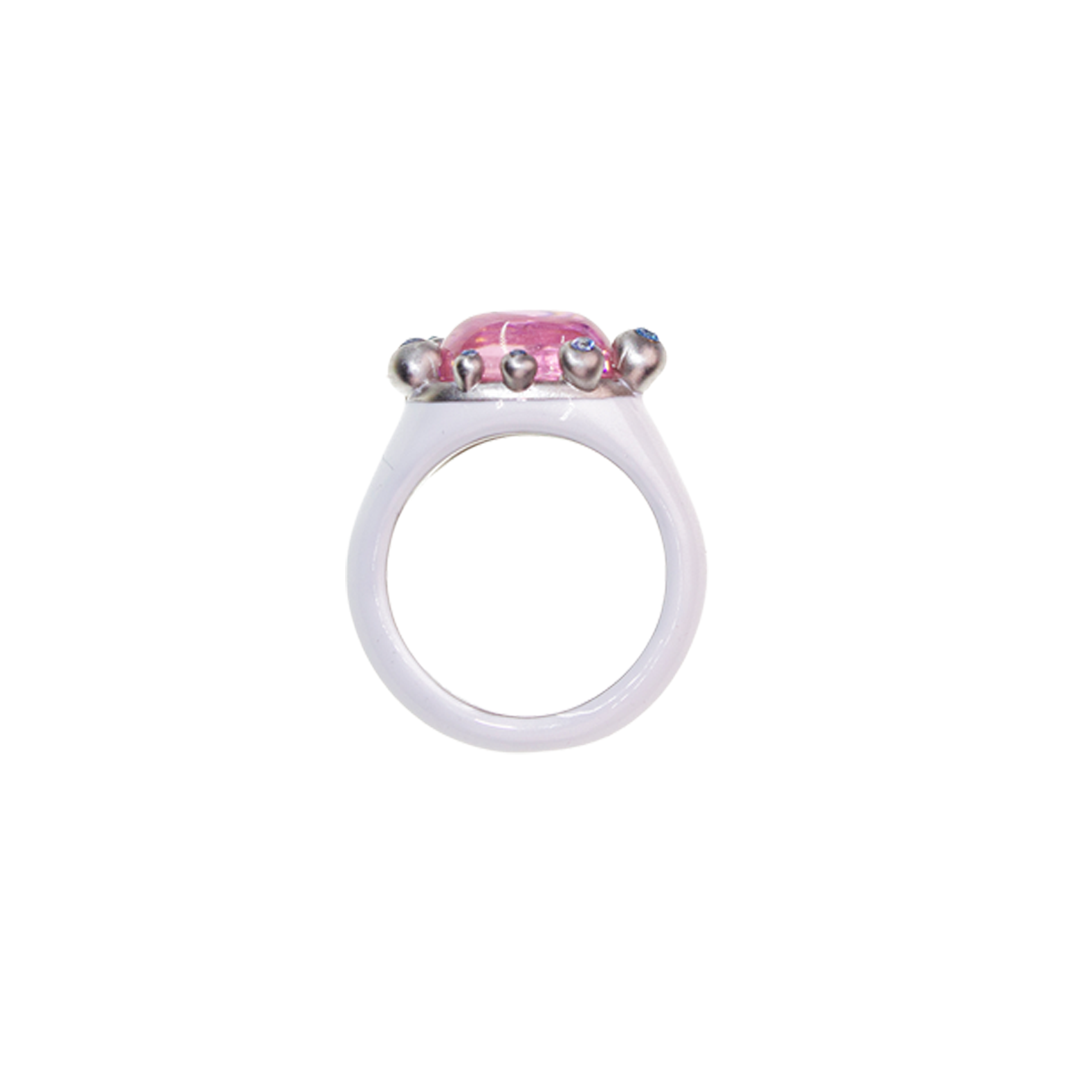 WHITE BATHROOM FLOWER RING